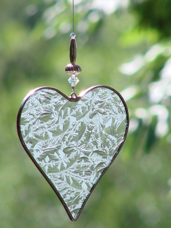 Herz aus Eisblumenglas mit Perlen