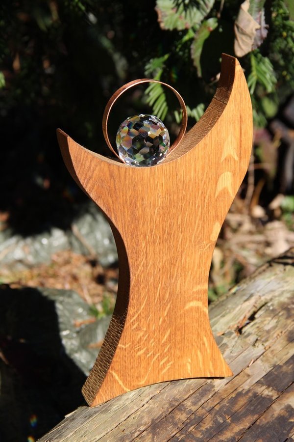 Holz-Engel Nr.7, 145mm x 240mm mit Bleikristall-Kugel